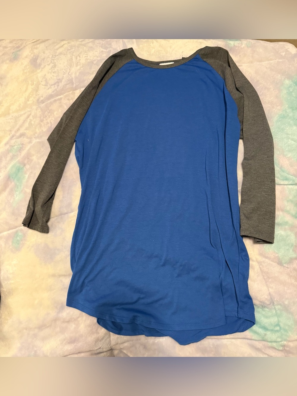 LuLaRoe Blue and Gray Long Sleeve Raglan Tee